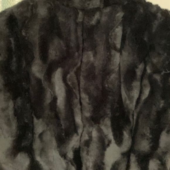 Faux fur black vest. L. - Picture 12 of 13